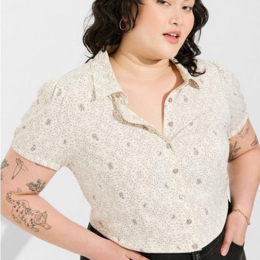 Torrid Harry Potter stretch button down blouse